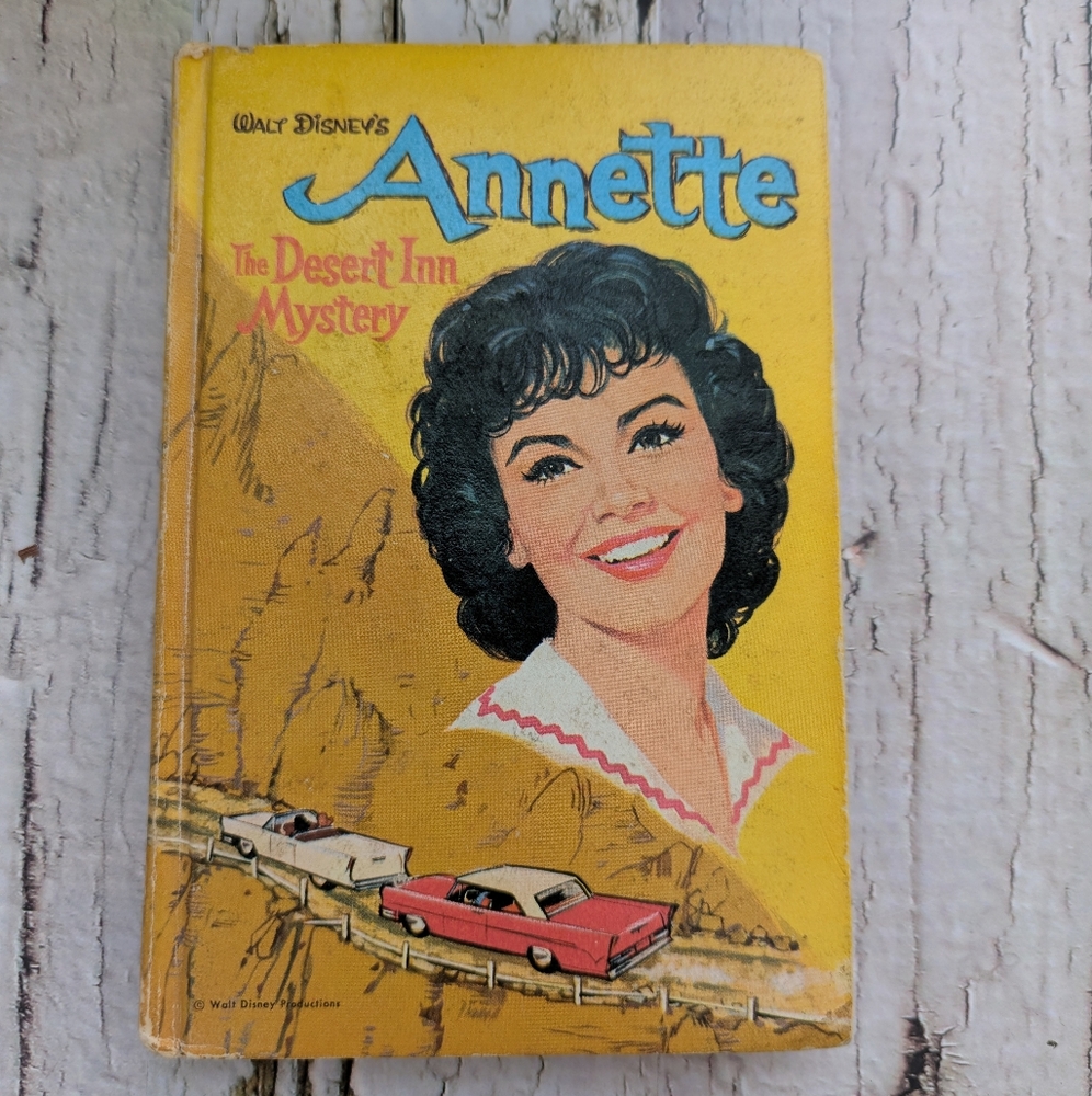 Vintage 1961 Walt Disney's Annette Hardcover Book The Desert Inn Mystery